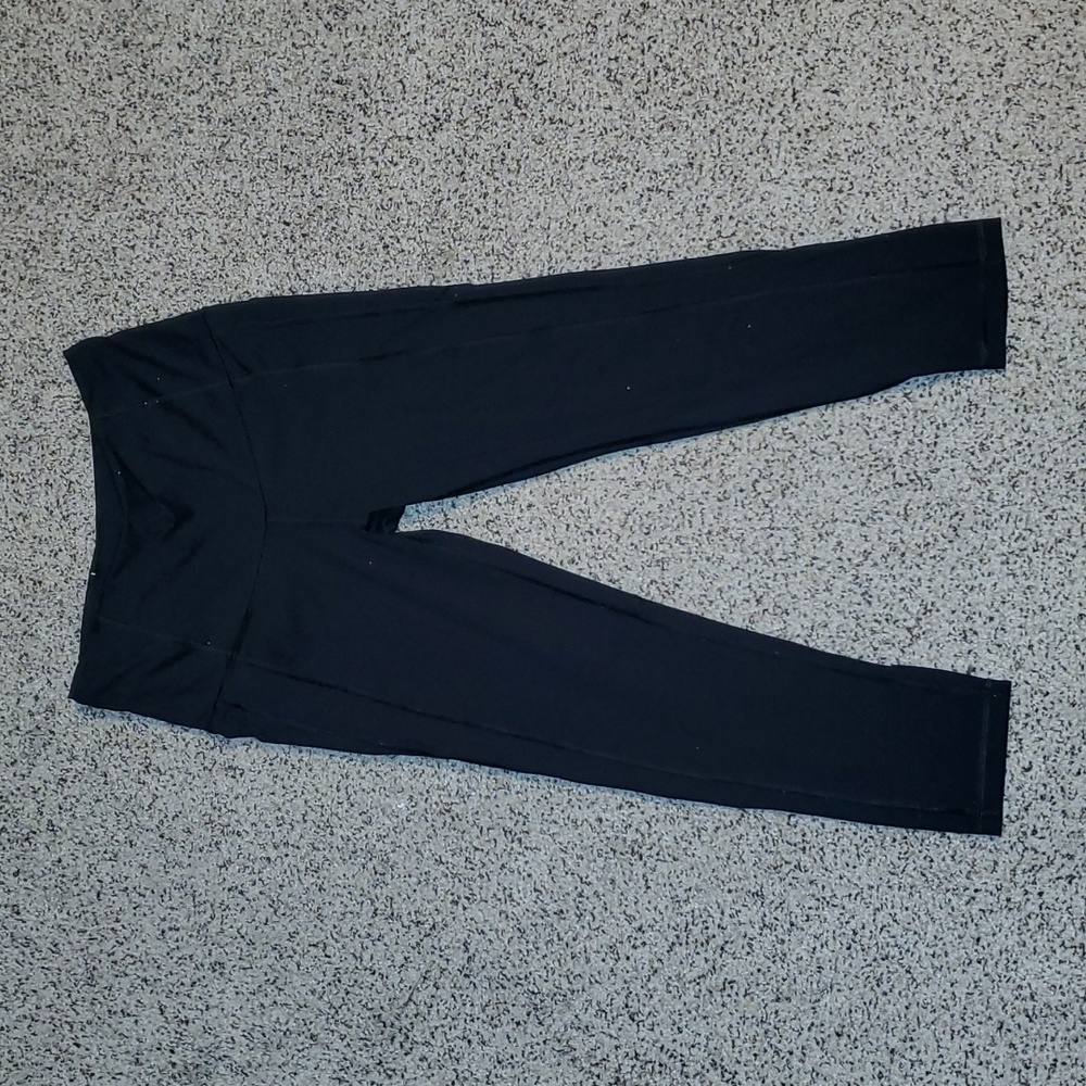 Victoria's Secret Sport Knockout Compression Media Pocket Leggings